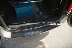 Накладка на задний бампер (вар.2) Lada Largus 2012-